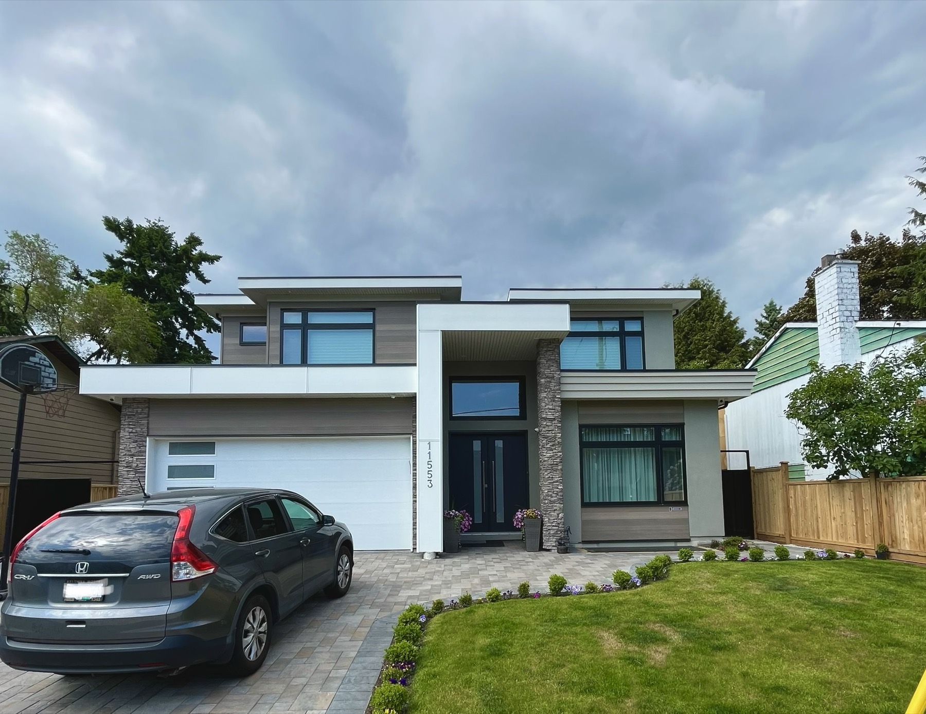 A completed exterior transformation by Eagle Eye Siding